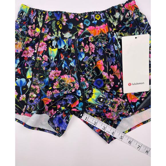 Lululemon Hotty Hot LR Short 4” Lined Black Multi Floral Print Size 4 NWT - Picture 7 of 10